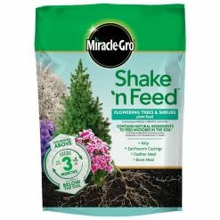 Brand new 😉 Miracle-Gro Shake 'n Feed 8 lbs. Tree and Shrub Plant Food 👏